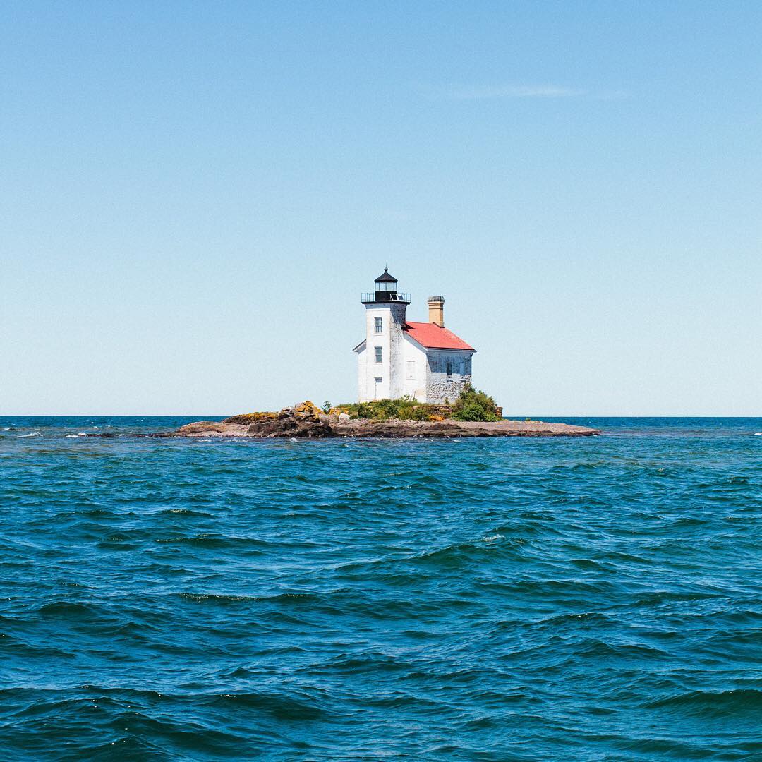 Gull Rock Lighthouse_Copper Harbor_@selectivepotential.jpg