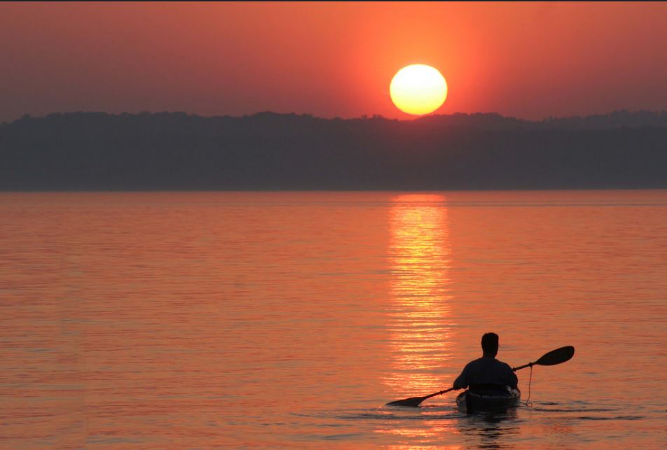 A Beginner's Guide to Michigan Kayaking Michigan