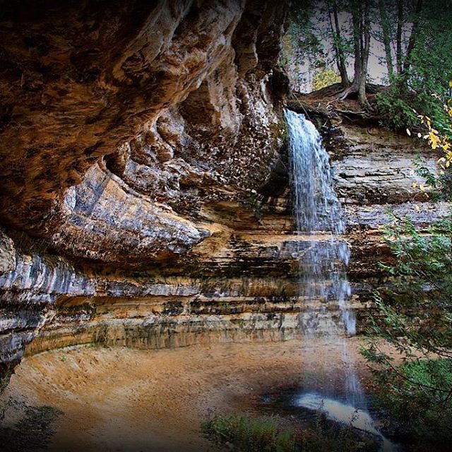 Munising Falls