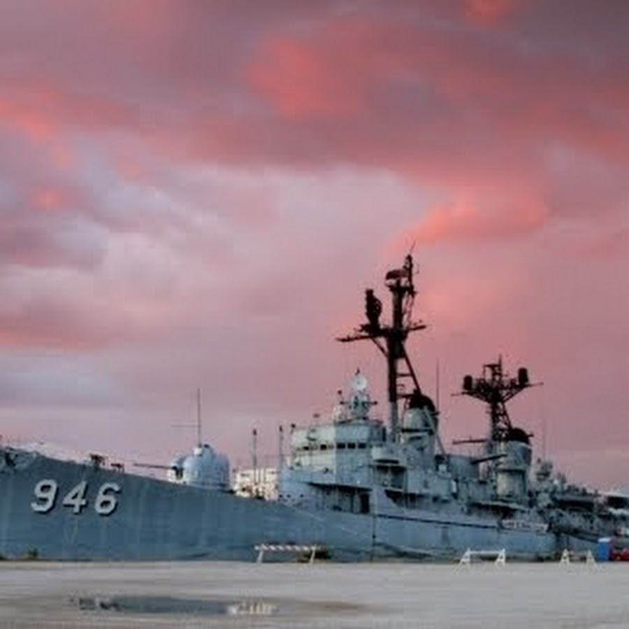 saginaw valley Naval Ship museum, USS edson.jpg