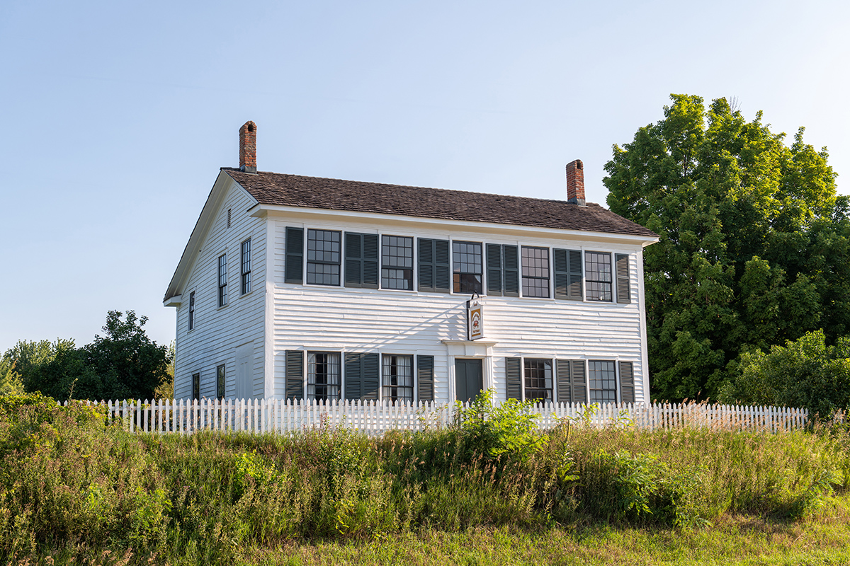 Walker Tavern Walker Tavern in the summer
