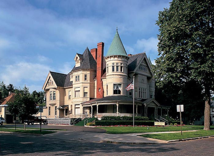 Perry Hannah House Traverse City