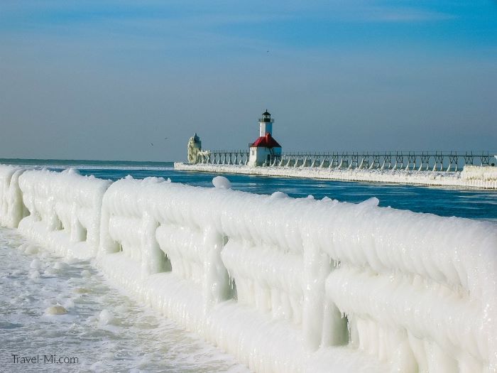 The icy St Joseph Lighthouse 