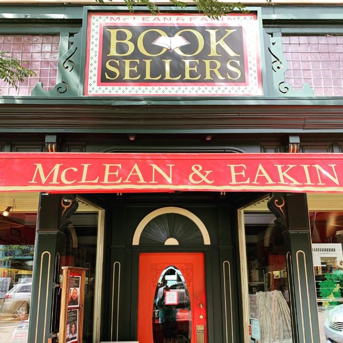 dawirice_bookstore_CR_resize.jpg