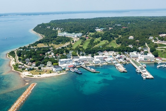 aerial view of Mackinac Island