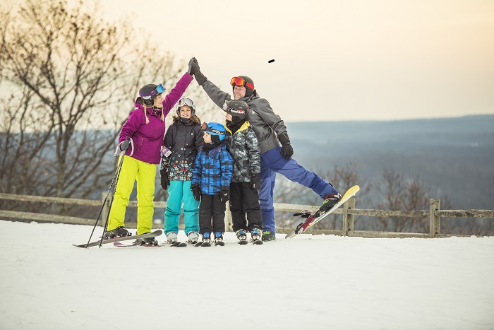 skiing-traverse-city.jpg