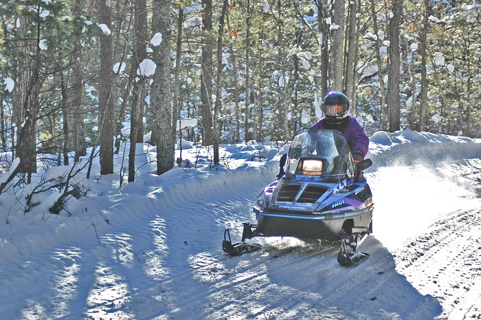 snowmobiling-traverse-city.jpg