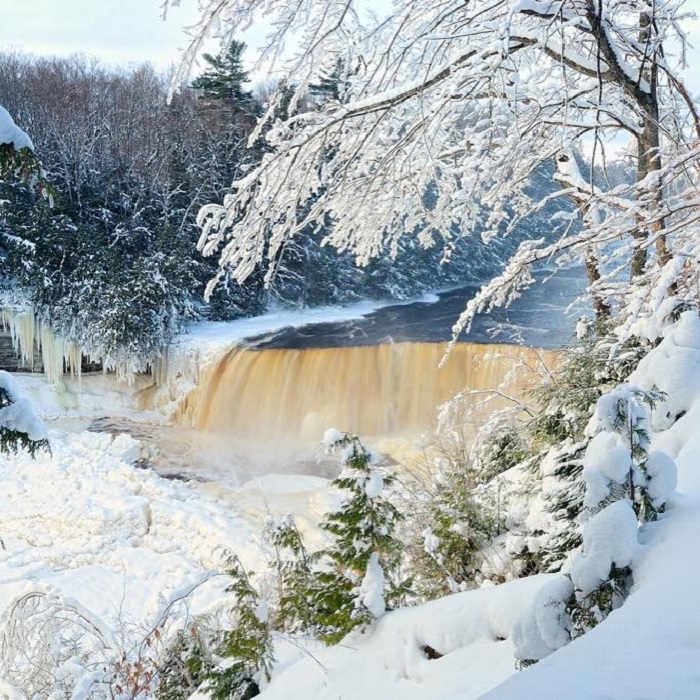 Tahquamenon Falls in Winter 