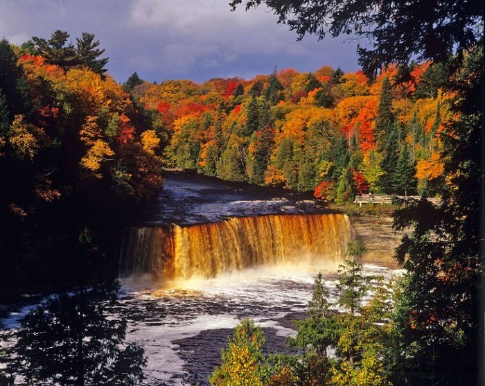 Tahquamenon Falls State Park