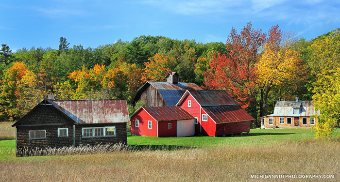 8 Rustic Michigan Barns Worth a Photograph | Michigan