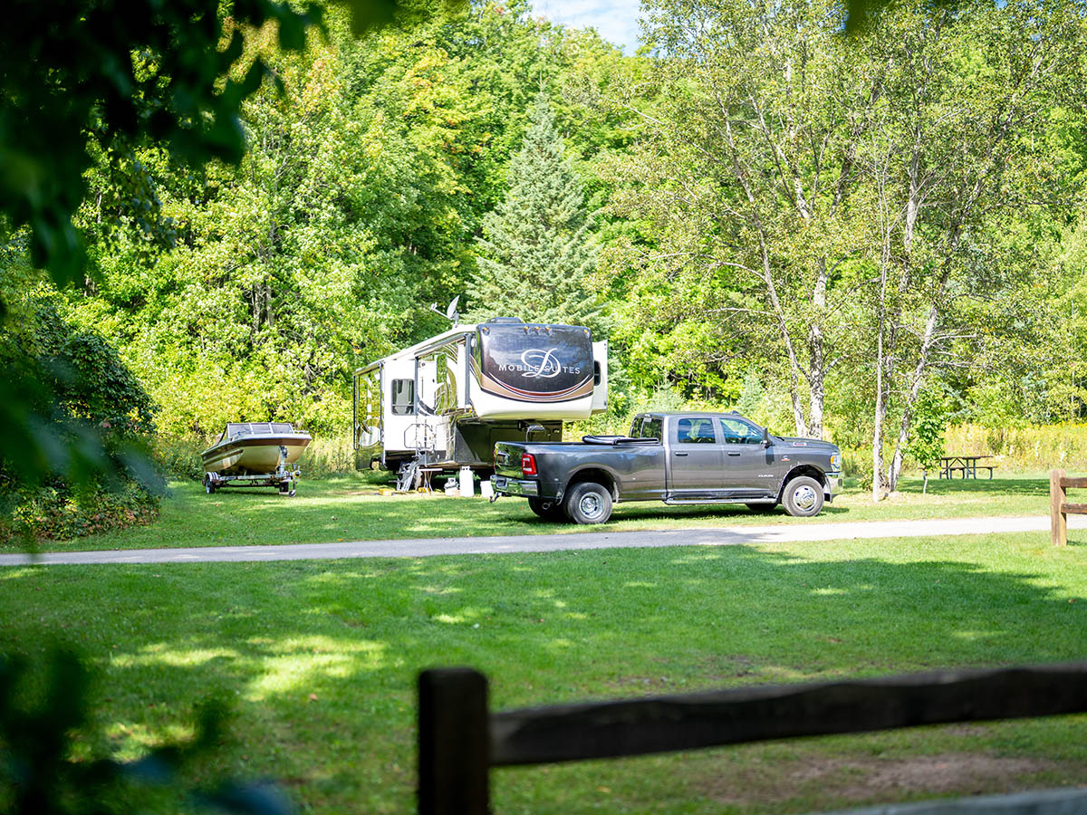 Escape to the Wilderness: Your Guide to Michigan's Bewabic State Park
