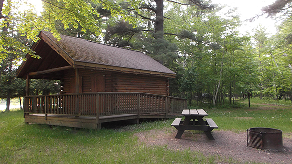 Little Presque Isle Cabins Michigan
