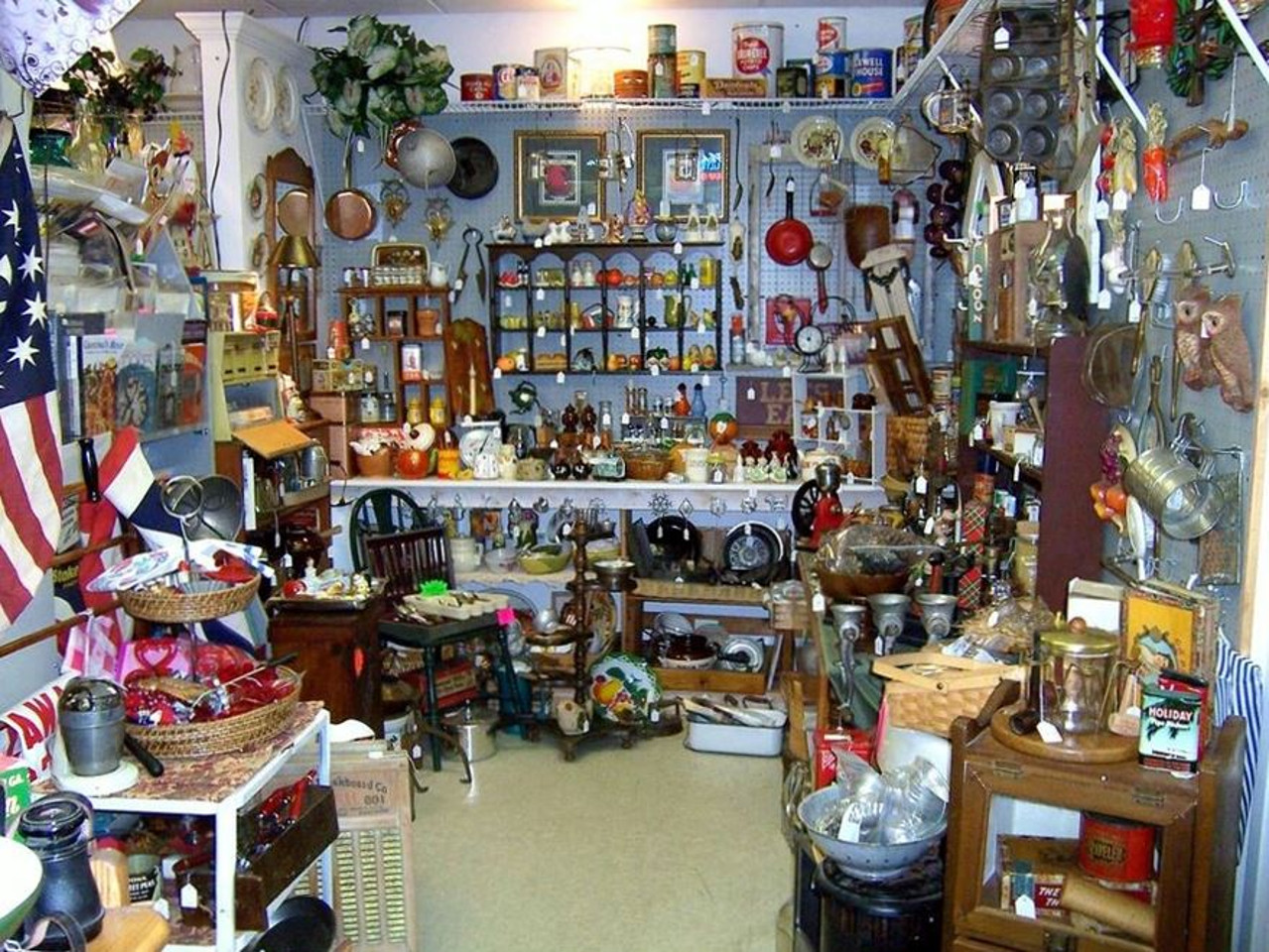 Genevieve's Antique Treasures Michigan