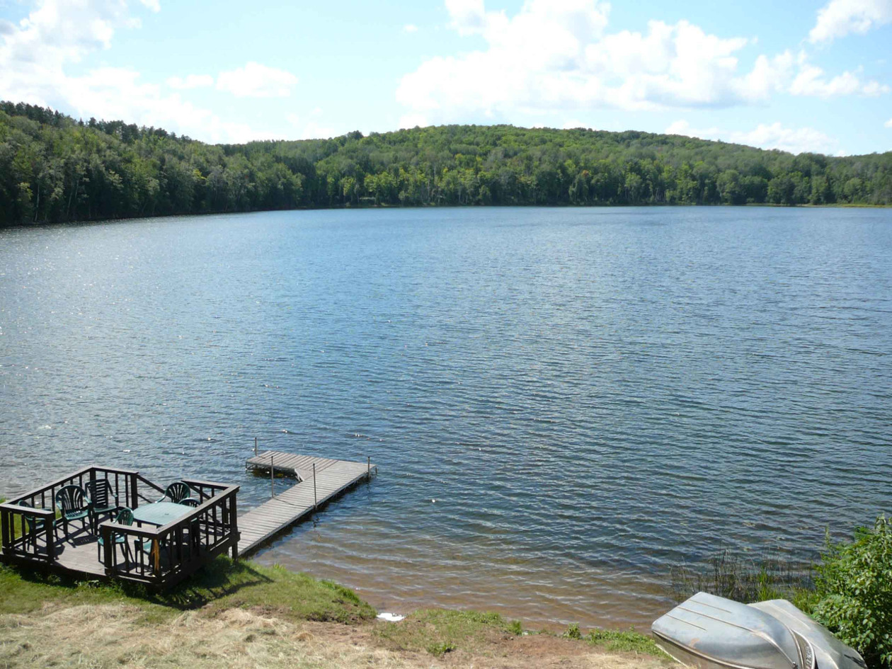 Anderson Lake Lodge Michigan
