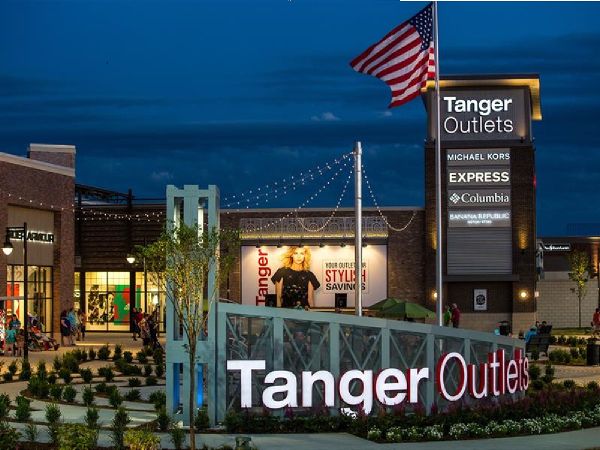 Tanger Outlets Grand Rapids Michigan