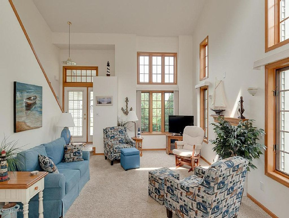 South Beach Peach Vacation Home Michigan