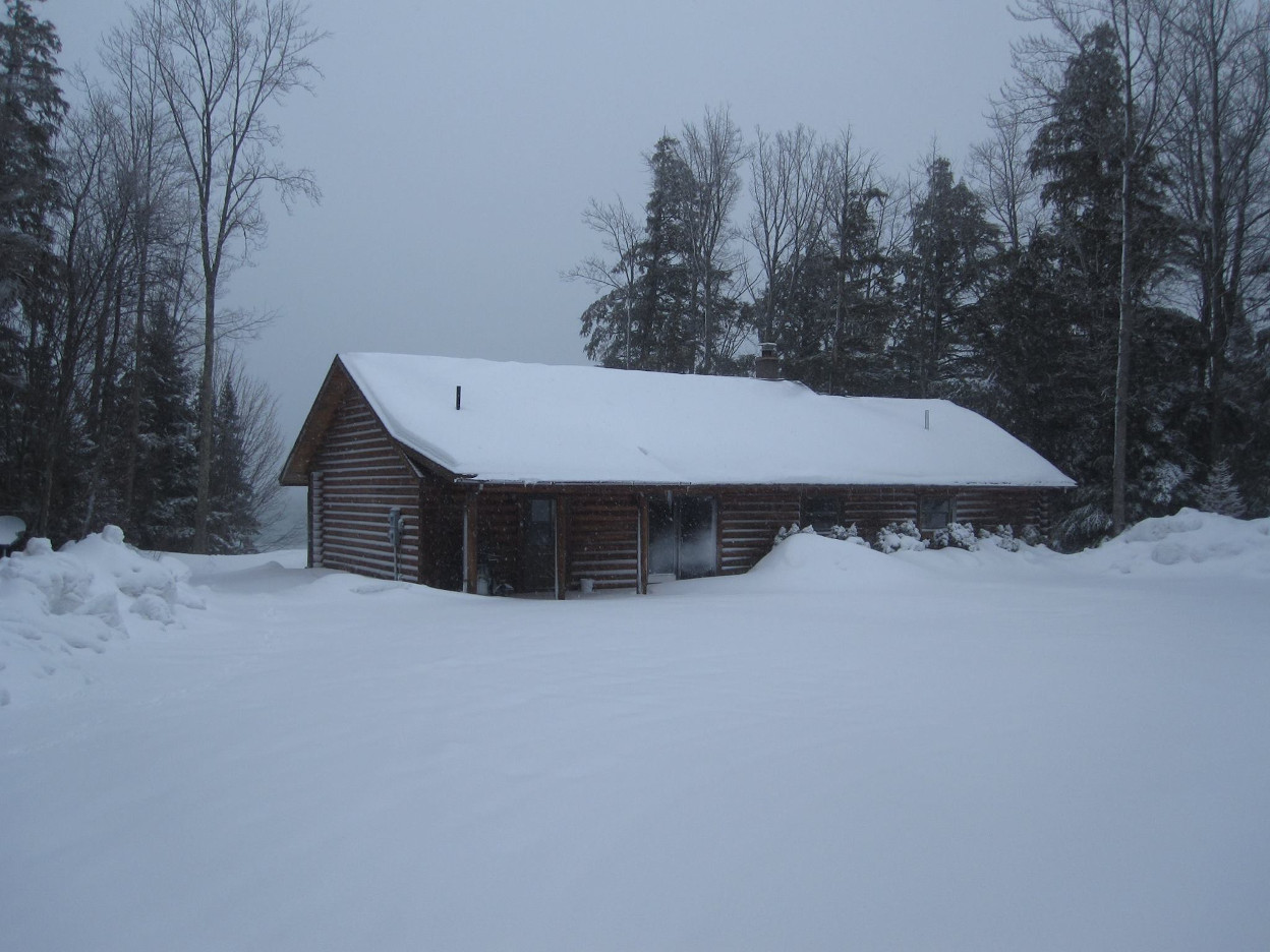 Hiawatha's Hideaway, LLC Vacation Homes Michigan