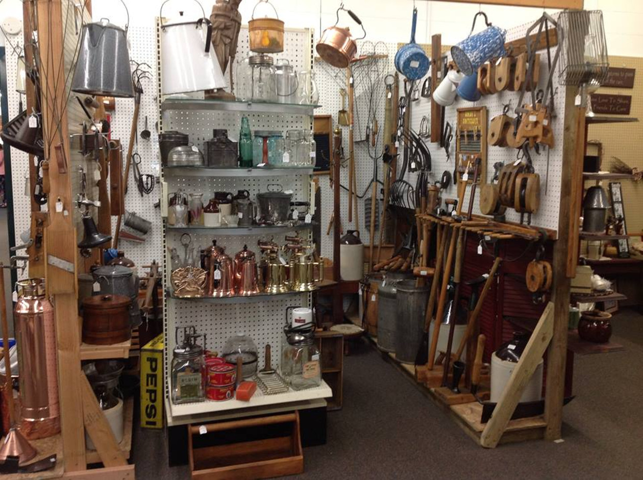 Hog Creek Craft & Antique Mall Michigan