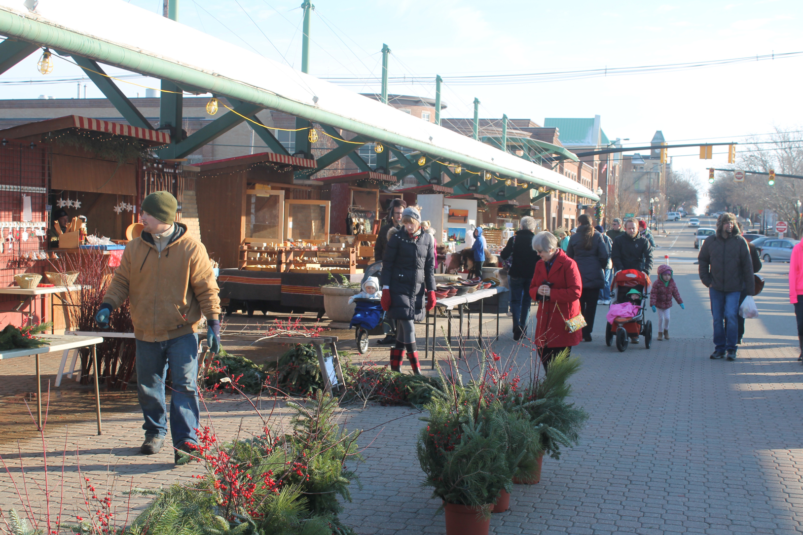 6 Festive Christmas Markets in Michigan Michigan