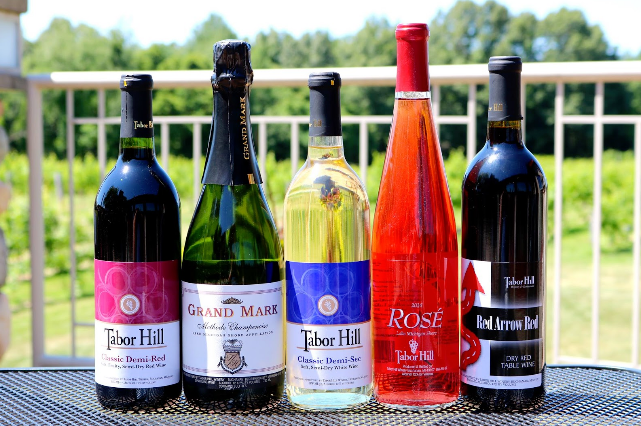 Tabor Hill Winery, Buchanan