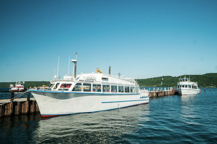 Pictured Rocks Boat Tours