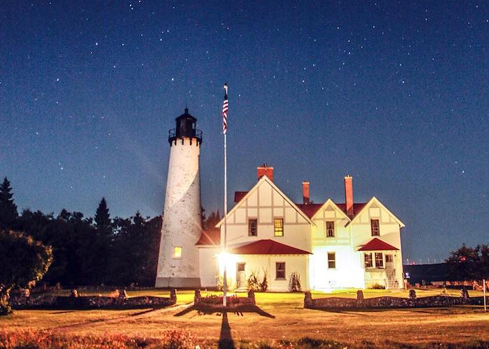 Point IroquoisLight