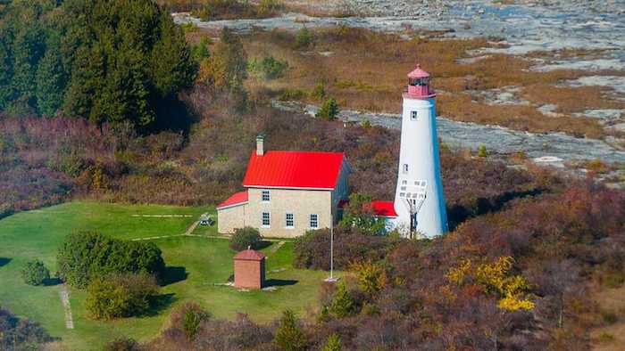 Thunder Bay Island Light