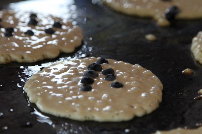 Make blueberry pancakes from delicious ingredients from the Blueberry Store