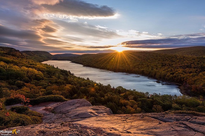 Lake of the Clouds